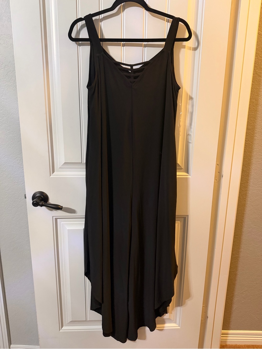 C Black Maxi Sleeveless Flow Dress - Picture 3 of 5